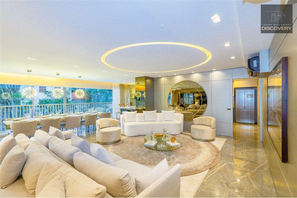 Apartamento à venda com 4 quartos, 234m² - ,