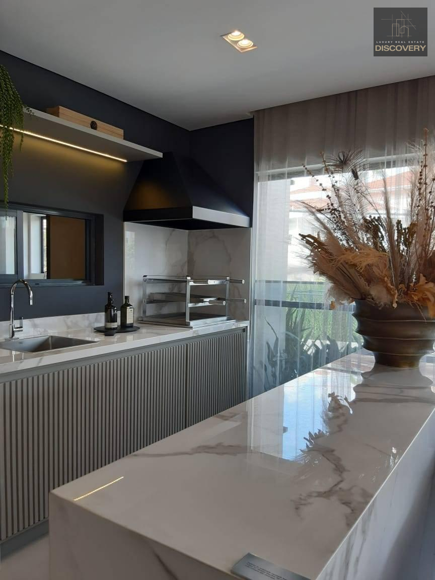 Apartamento à venda com 4 quartos, 195m² - ,