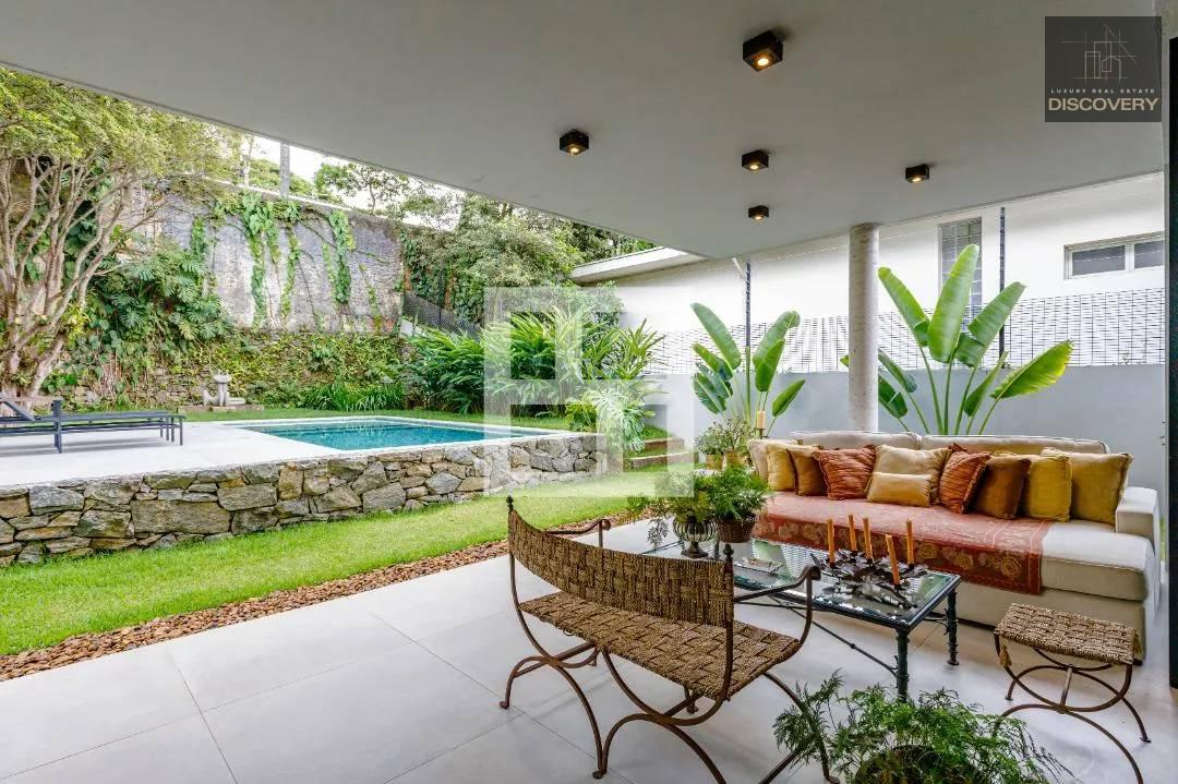  - Casa com 3 quartos, à venda